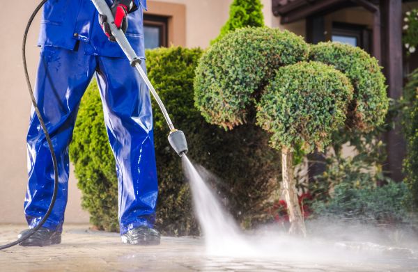 Driveway Cleaning in Laguna Niguel