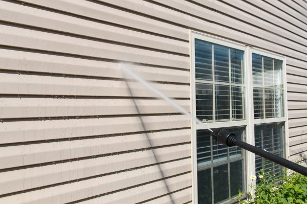 Pressure Washing in Laguna Niguel