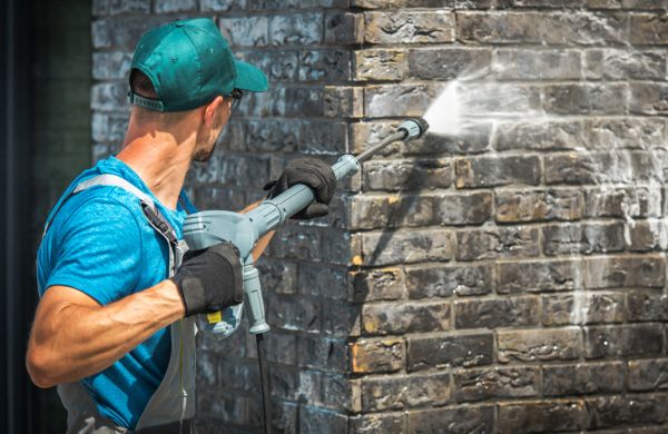 Commercial Building Washing in Laguna Niguel