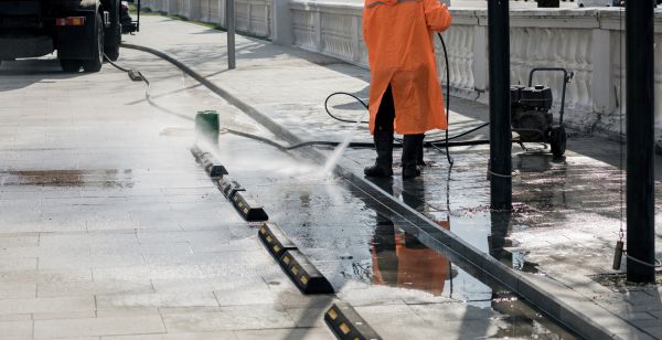 Parking Lot Pressure Washing in Laguna Niguel