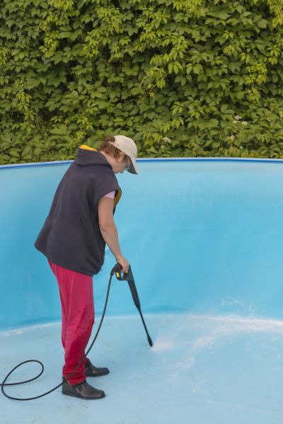 Pool Pressure Washing in Laguna Niguel