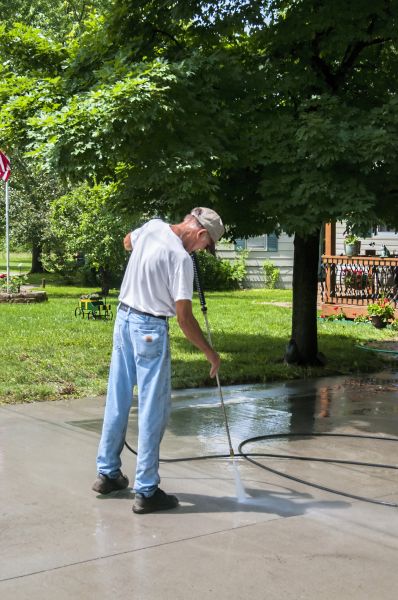 Driveway Concrete Cleaning in Laguna Niguel