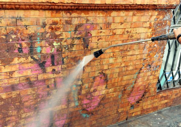 Brick Graffiti Cleaning in Laguna Niguel